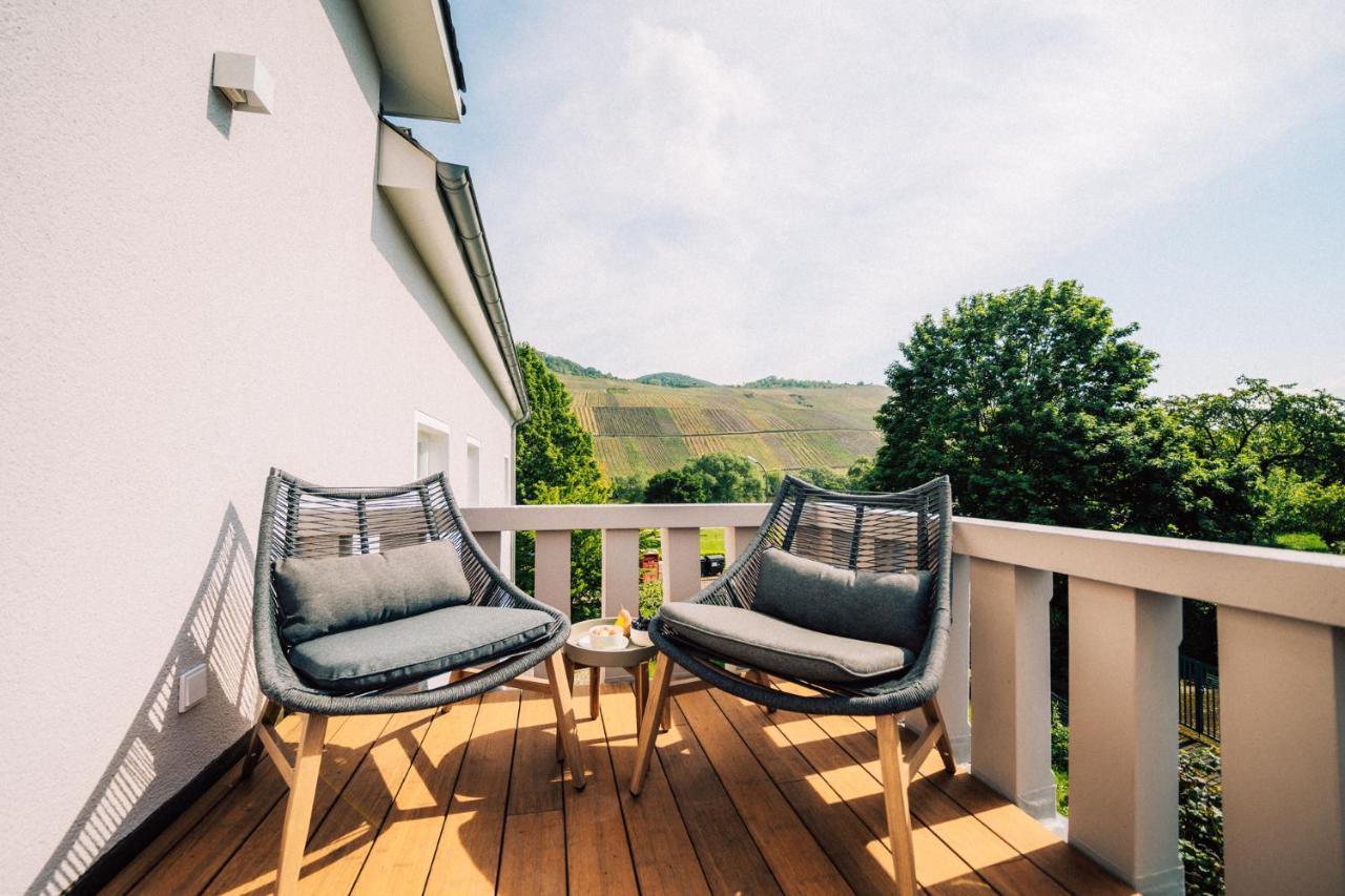 Gut Foersterlay - Exklusive Boutique Apartments Im Historischen Winzerhaus Direkt An Der Mosel Lösnich Esterno foto