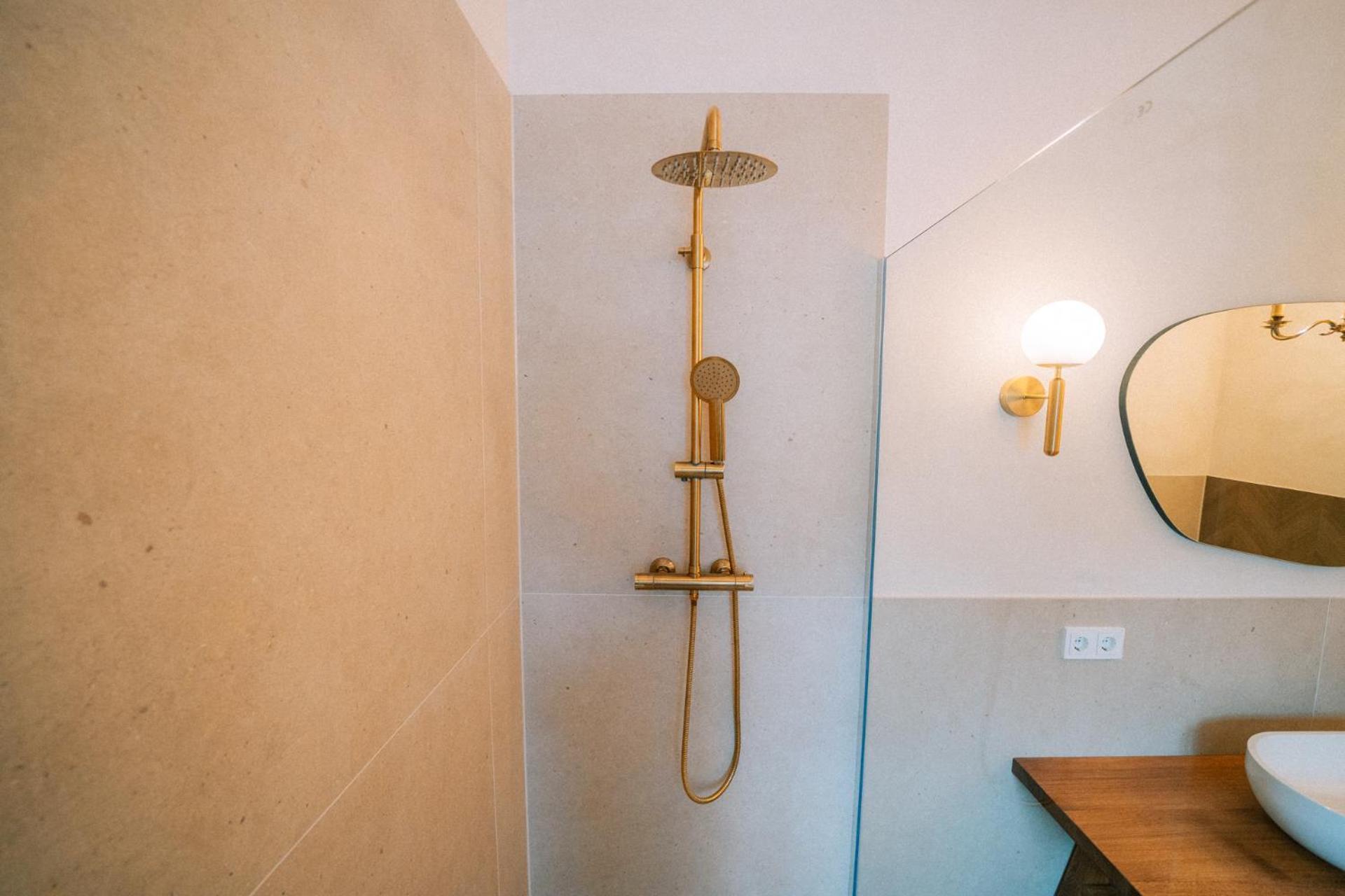 Gut Foersterlay - Exklusive Boutique Apartments Im Historischen Winzerhaus Direkt An Der Mosel Lösnich Camera foto